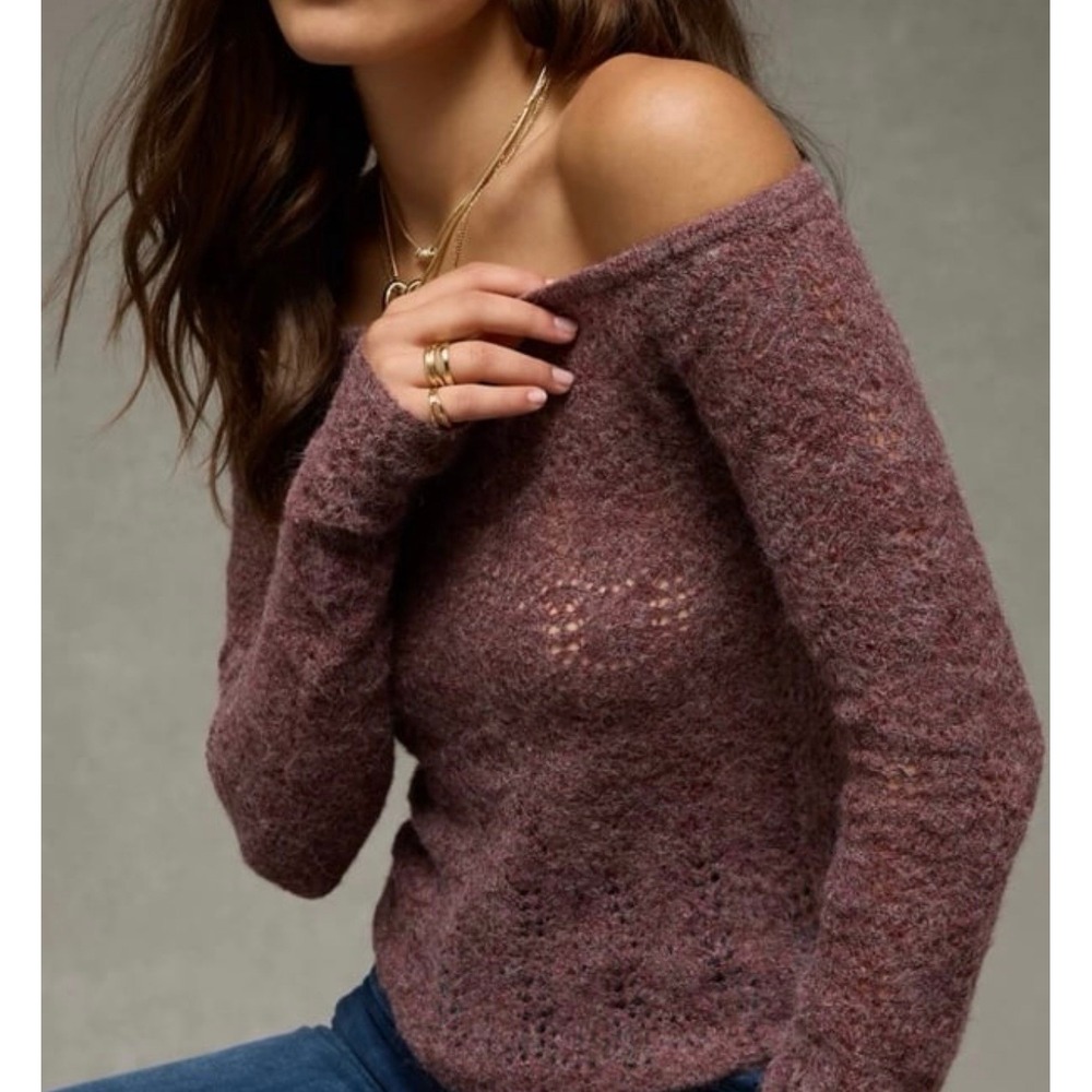 NWT American Eagle Outfitters Off-Shoulder Purple Lightweight Sweater LG $45